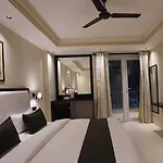 Hotel Ivy Plaza