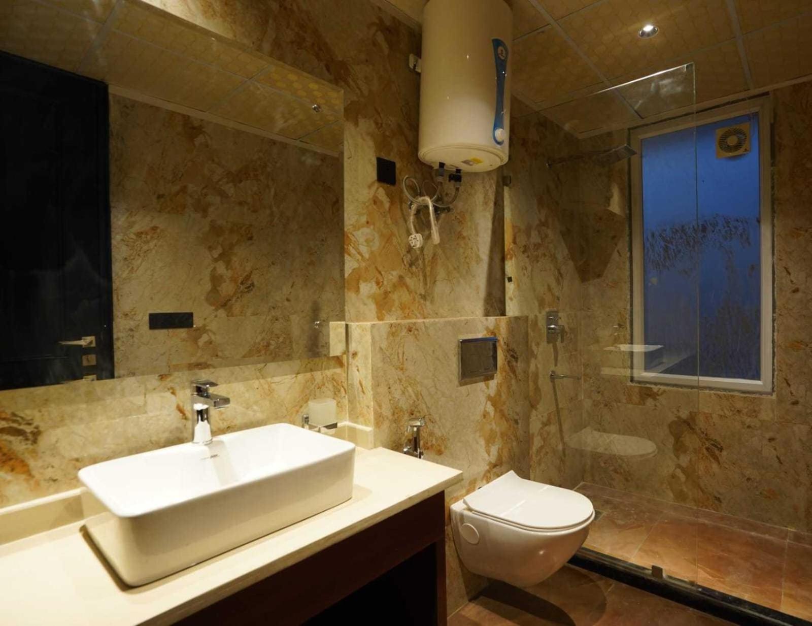 Hotel Ivy Plaza 4*