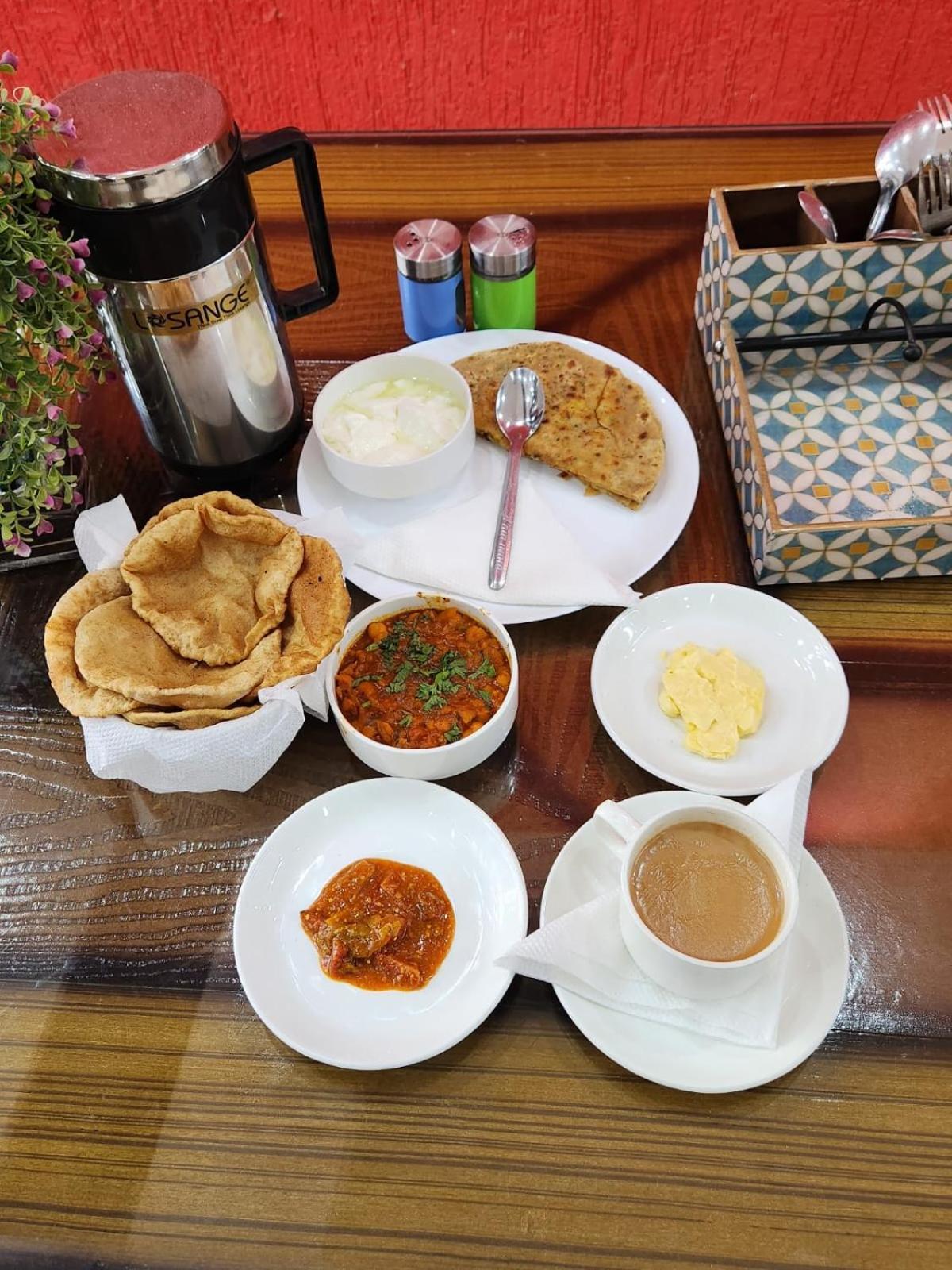 Ivy Plaza Hotel 4*